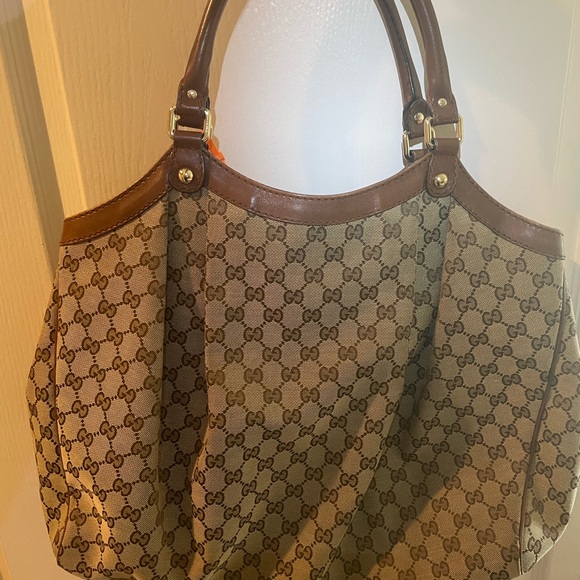 Large Gucci Sukey Handbag. BRAND NEW. - Picture 3 of 3